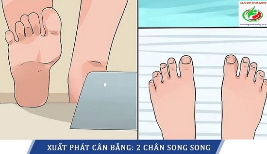 Chú ý đặt chân đúng chuẩn trên bục bơi